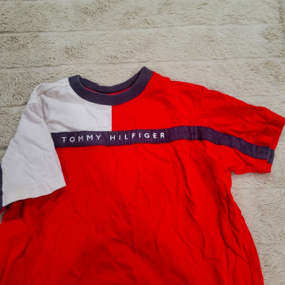 Vintage Kids Boys Tommy Hilgifer TSHIRT Sz S Retro